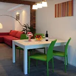 Apartment Outlet