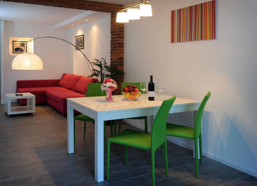 Apartment Outlet